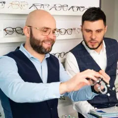 Nowoczesna optyka – jak dobrać okulary dopasowane do stylu życia?