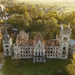 Zamek w Kopicach dawniej: tajemnice i historia, które zaskakują