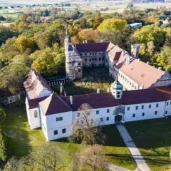 Zamek w Głogówku: Historia, tajemnice i przyszłość tego miejsca