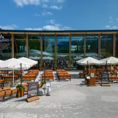 Restauracje na Gubałówce: Gdzie zjeść z najlepszym widokiem?