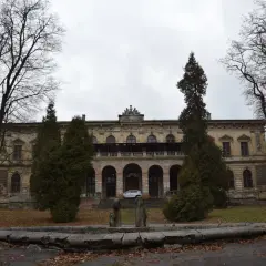Zamek w Pilicy: Fascynująca historia i tajemnice do odkrycia