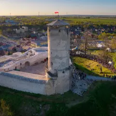 Zamek w Iłży: Tajemnice gotycko-renesansowej warowni w Polsce