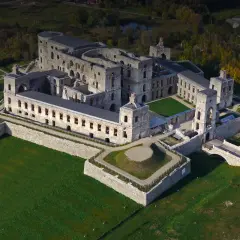 Zamek w Krzyżtopór: Tajemnice historii i niezwykłe ruiny w Polsce