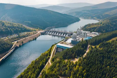 Elektrownia Porąbka-Żar: warto ją zwiedzić? Opinie i ceny biletów