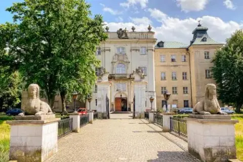 Zamek królewski w Rydzynie: historia, architektura i atrakcje turystyczne