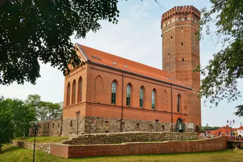 Zamek w Człuchowie zdjęcia – odkryj fascynującą architekturę i historię