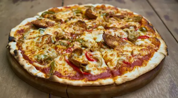 Gdzie zjeść w Ostrowcu Świętokrzyskim? Najlepsze restauracje i opinie