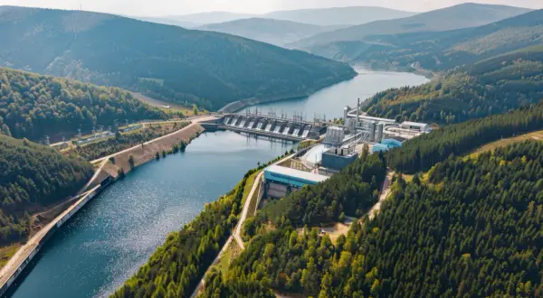 Elektrownia Porąbka-Żar: warto ją zwiedzić? Opinie i ceny biletów