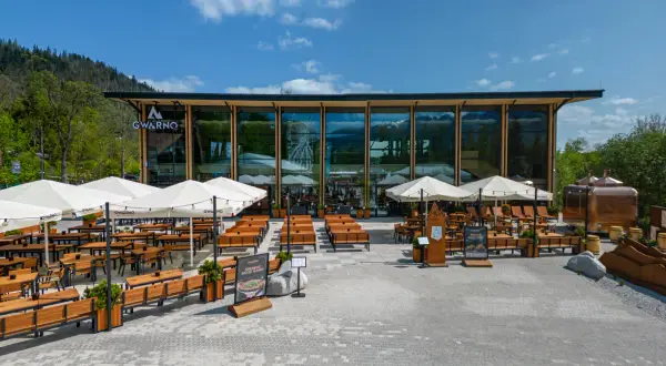 Restauracje na Gubałówce: Gdzie zjeść z najlepszym widokiem?