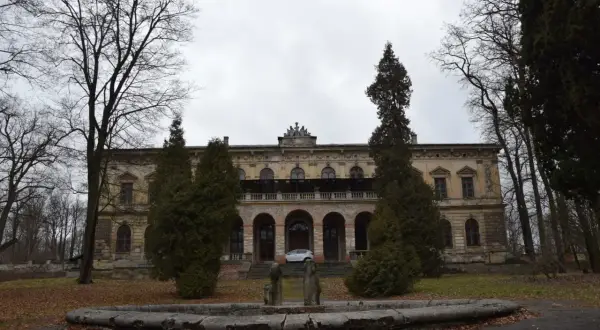 Zamek w Pilicy: Fascynująca historia i tajemnice do odkrycia