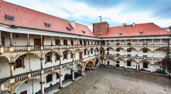 Zamek Muzeum Piastów Śląskich w Brzegu - historia, atrakcje i więcej