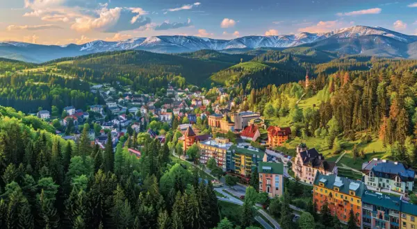 Krynica-Zdrój: Odkryjmy atrakcje i trasy górskiego kurortu w 2025